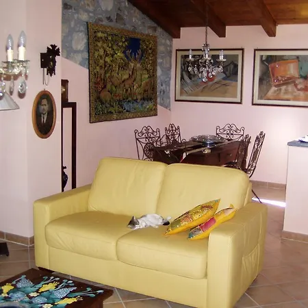 Casa 4 Canti Varese Ligure